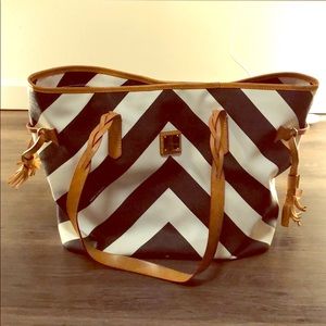 Dooney & Bourke B&W Chevron Shopper